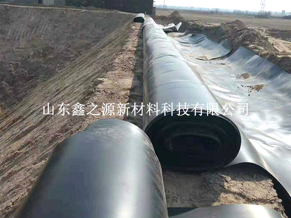 養(yǎng)殖防滲膜適應(yīng)環(huán)境能力強(qiáng)，可鋪設(shè)多種環(huán)境下