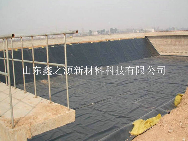 沼氣池黑膜鋪裝前有哪些準備工作進行中？